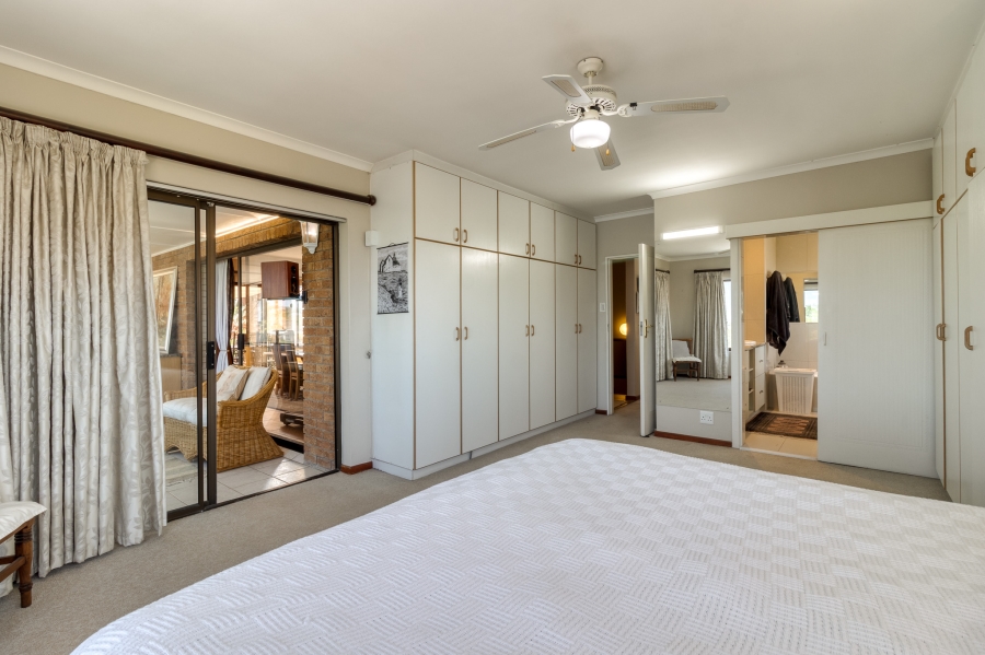 3 Bedroom Property for Sale in Die Wingerd Western Cape